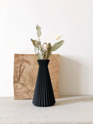 Ishi Vase Large (Black) - houseoflilac